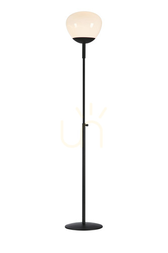 Kontrollera Golvlampa Markslojd RISE 108278 svart metall med rökfärgad glasskärm 150 cm