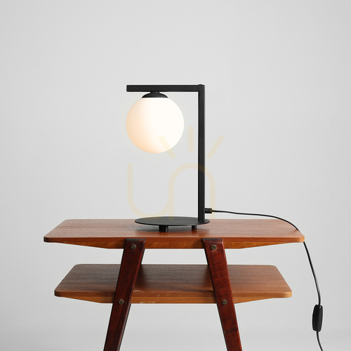 Kontrollera Aldex Zac bordslampa i svart metall och glas, 39 cm, E14, 1038B1_1