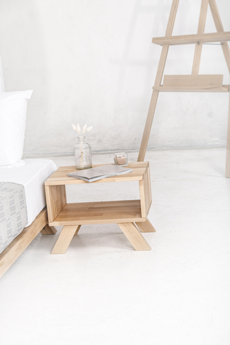 Kontrollera Nattduksbord WoodMan Allegro i massivt bokträ, skandinavisk design WUA-00803