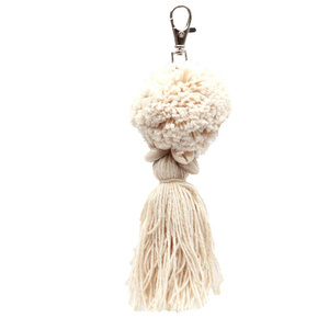 Nyckelring med pompom - vit small 0
