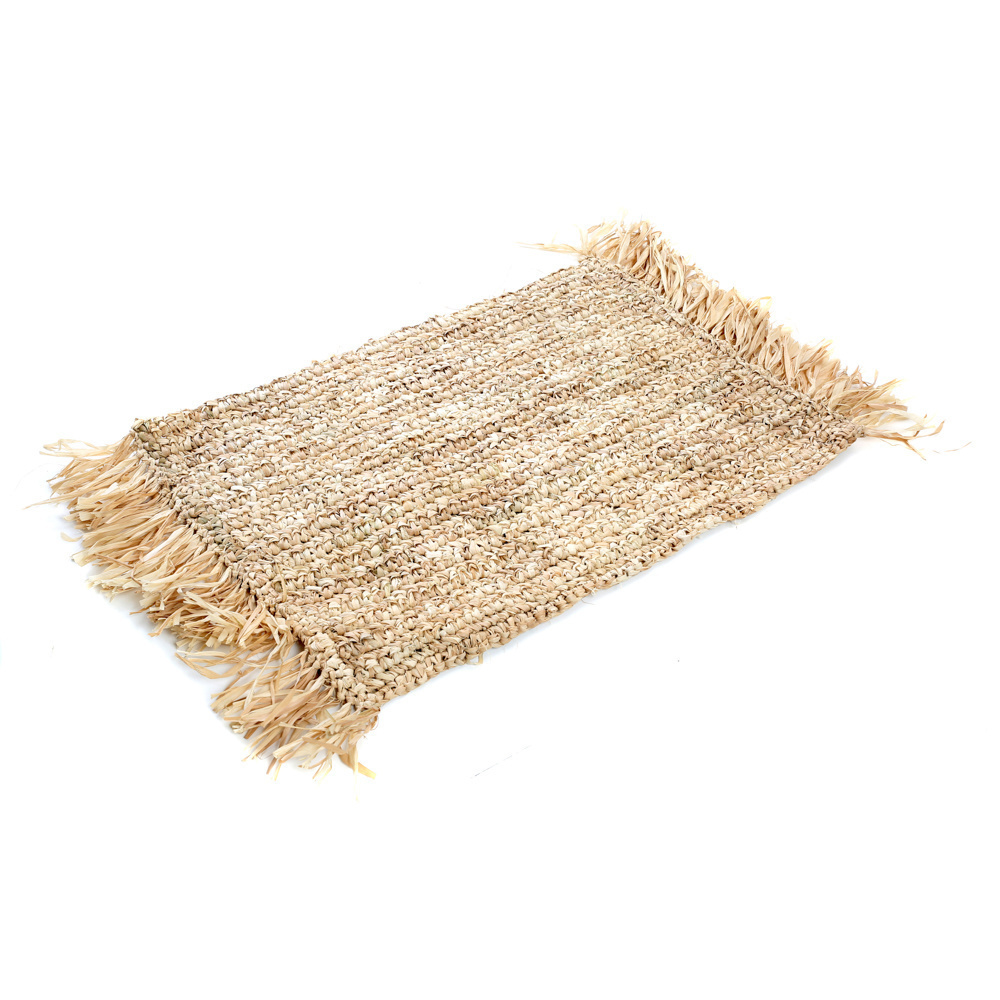 Kontrollera The Fringe Raffia Placemat Rektangulär - Naturell The Fringe Raffia Placemat Rektangulär - Naturell