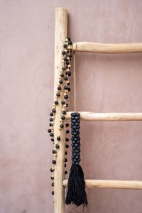 Canggu-halsband - naturligt svart 1 Canggu-halsband - naturligt svart small 1