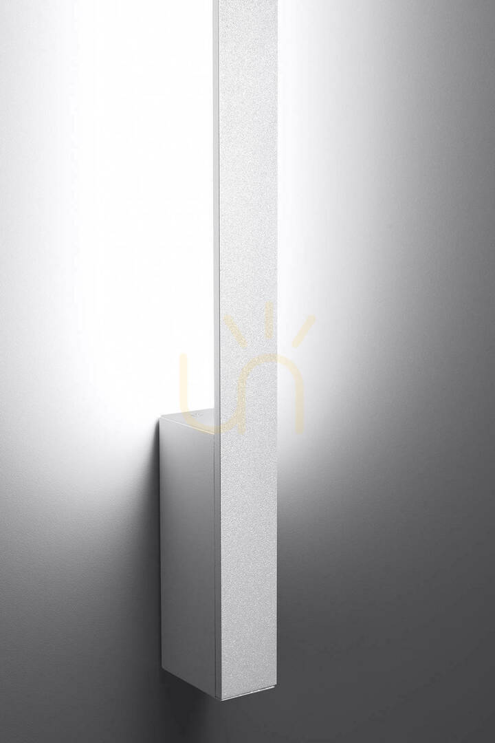 Kontrollera Vägglampa LAHTI M vit 4000K Thoro Vägglampa LAHTI M vit 4000K Thoro