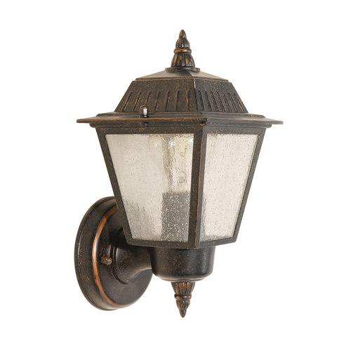 Kontrollera Highnam vägglykta med 1 lampa Elstead