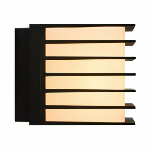 Kontrollera Fluctus 13 utomhusvägglampa IP44 svart Nordlux