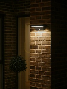 Nordlux Agena svart solcellsvägglampa för utomhusbruk med rörelsesensor small 7