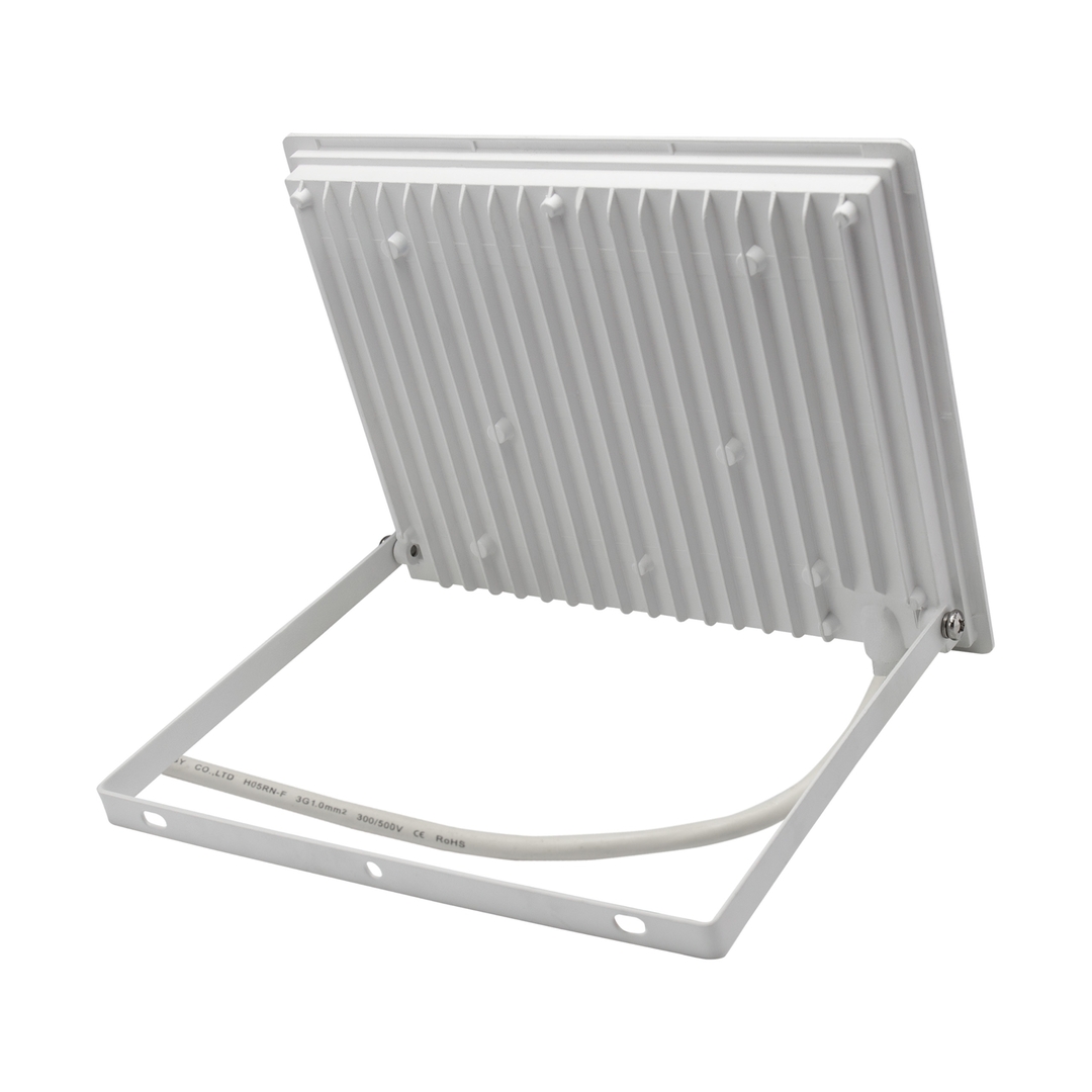 Visa Noctis Lux 3 Strålkastare 100 Ww 230 V Ip65 270x210x27mm Vit Noctis Lux 3 Strålkastare 100 Ww 230 V Ip65 270x210x27mm Vit