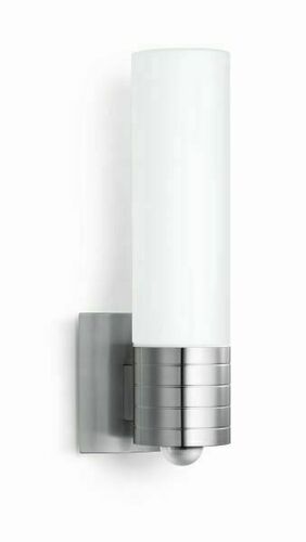 Kontrollera STEINEL L 260 S LED 9,87 W silverfärgad utomhusvägglampa med sensor