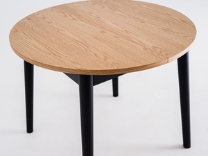 CustomForm ANTON ROUND 95 utdragbart matbord i massiv ek svart 95–175 cm small 4