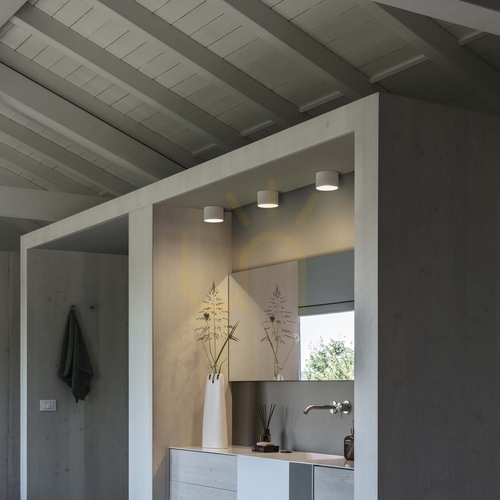 Kontrollera Plafond Ideallux Spike PL1 Round mässing 10 cm 285238
