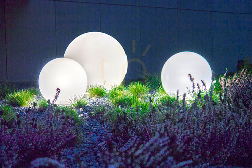 Kontrollera Set med dekorativa trädgårdsbollar - LUNA BALL 20, 30, 40 cm inklusive monteringssats, 3 m kabel, spett - PREMIUM - UV