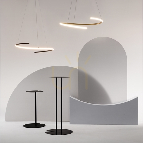 Kontrollera CURVE taklampa MOD242PL-L33BSK Maytoni