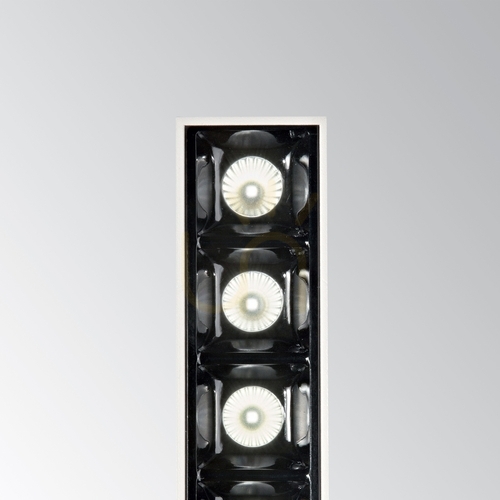 Kontrollera Infälld takarmatur Ideallux LIKA 267890 trimless 6W LED 4000K svart