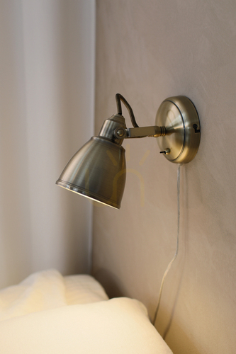 Kontrollera Vägglampa Markslojd Fjällbacka 104048 antik metall