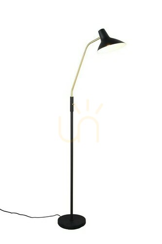 Kontrollera Trio TRAVELLER golvlampa 463400180