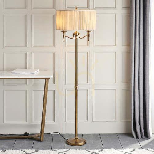 Kontrollera Stanford mässing stående lampa 63620 Interiors