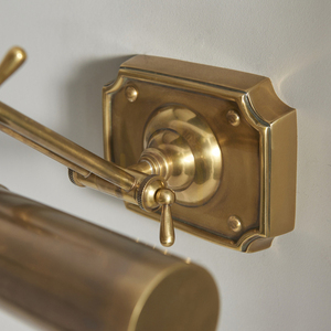 Winchester vägglampa i mässing 69832 Interiors small 8