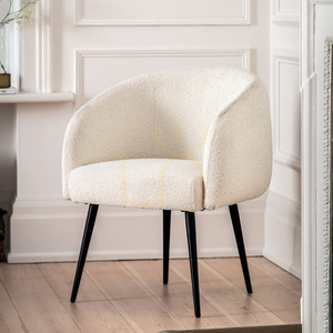 Gallery Direct Bugatti fåtölj i bouclé off white 69 × 64 × 81 cm small 1
