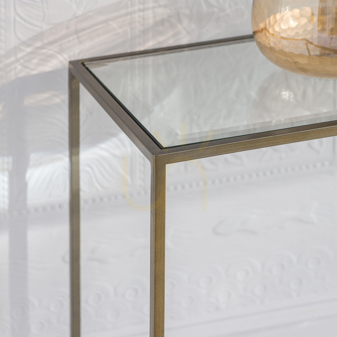 Förhandsvisning Konsolbord Gallery Direct Rothbury brons metall och glas 110x35x76 cm Konsolbord Gallery Direct Rothbury brons metall och glas 110x35x76 cm