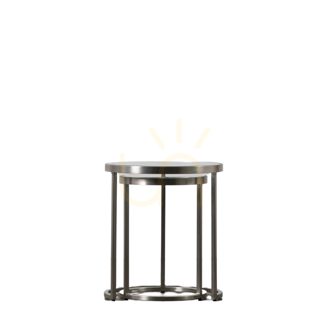 Kontrollera Satsbord Gallery Direct Rowe silver järn och glas 40x40x45 cm Satsbord Gallery Direct Rowe silver järn och glas 40x40x45 cm