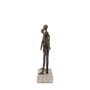 Gallery Direct Swing familjeskulptur i svart och grå polyresin, 22,5 × 8 × 30 cm small 2