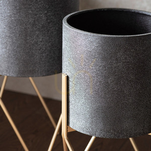 Kruka med stativ Gallery Direct Hoven grå/guld järn 61 cm small 2