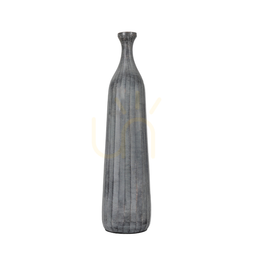 Kontrollera Flaskvas Gallery Direct Enya antikgrå aluminium 45 cm