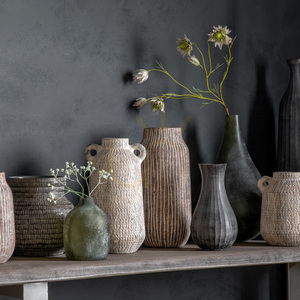 Vas hög svart lergods Sgraffito 36 cm Gallery Direct 5059413871023 small 2