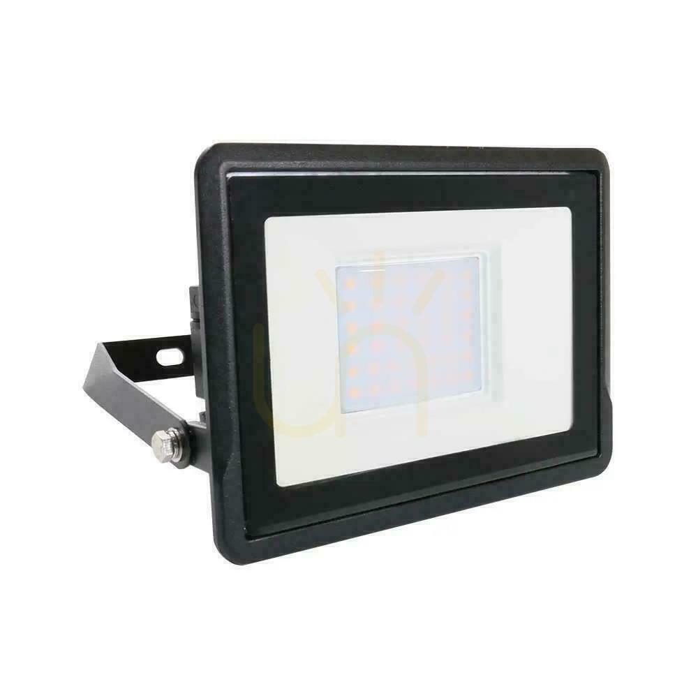 Kontrollera V-TAC 30W SAMSUNG CHIP LED-projektor svart med MUFa VT-138 6500K 2340lm 5 års garanti V-TAC 30W SAMSUNG CHIP LED-projektor svart med MUFa VT-138 6500K 2340lm 5 års garanti