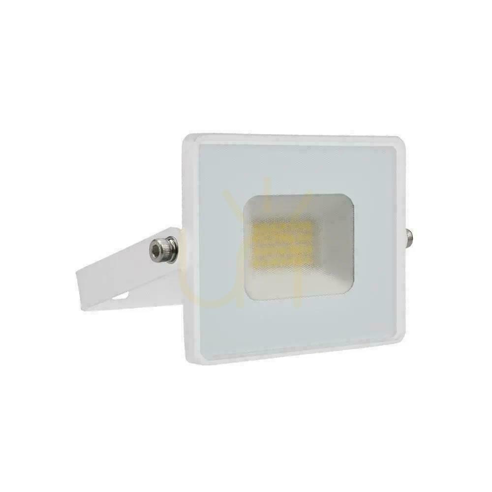 Kontrollera V-TAC LED-projektor 20W SMD E-Series Vit VT-4021 6500K 1620lm. V-TAC LED-projektor 20W SMD E-Series Vit VT-4021 6500K 1620lm.