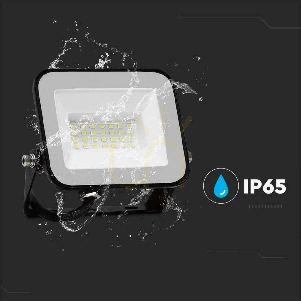 Kontrollera V-TAC 30W LED-strålkastare VT-44030 Samsung Chip, svart, 6500K V-TAC 30W LED-strålkastare VT-44030 Samsung Chip, svart, 6500K