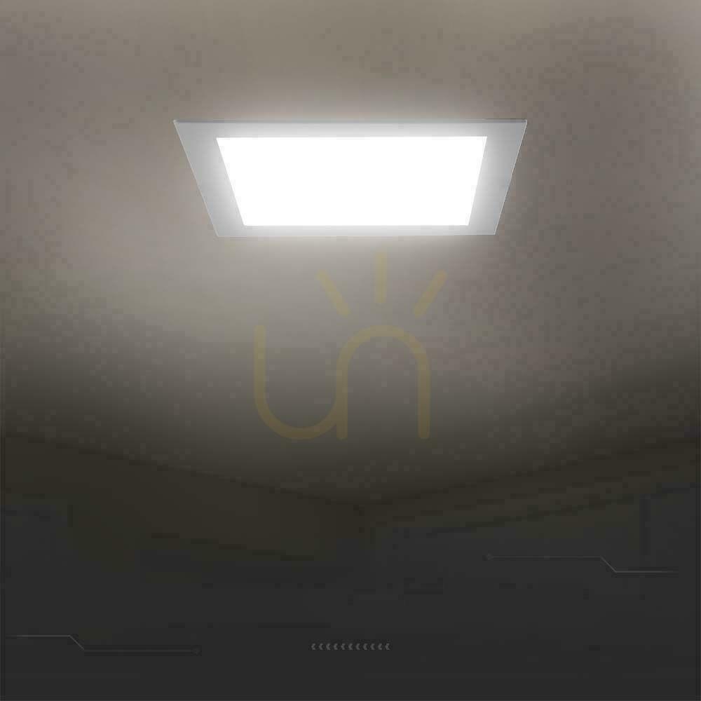 Utsikt V-TAC Infälld LED Panel Premium Downlight 6W Square 120x120 VT-61006 6500K 660lm. V-TAC Infälld LED Panel Premium Downlight 6W Square 120x120 VT-61006 6500K 660lm.