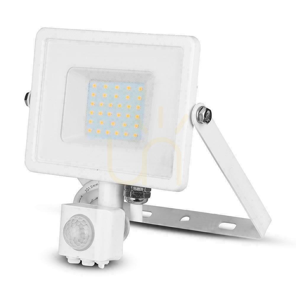Visa V-TAC 30W LED-projektor SAMSUNG CHIP Rörelsesensor Avstängningsfunktion Vit VT-30-S-W 6400K 2400lm 5 års garanti V-TAC 30W LED-projektor SAMSUNG CHIP Rörelsesensor Avstängningsfunktion Vit VT-30-S-W 6400K 2400lm 5 års garanti