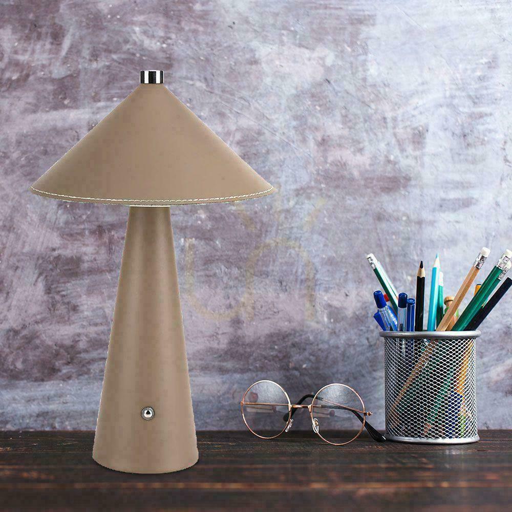 Display V-TAC 3W LED nattduksbordslampa 33cm CCT USB-C laddning dimbar brunt läder VT-10117 3000K-6000K 240lm V-TAC 3W LED nattduksbordslampa 33cm CCT USB-C laddning dimbar brunt läder VT-10117 3000K-6000K 240lm