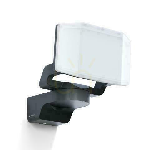 Kontrollera Steinel XLED Protect PIR 13,6W 3000K 1642lm IP54 IK03 230V antracit / plaststrålkastare utan sensor