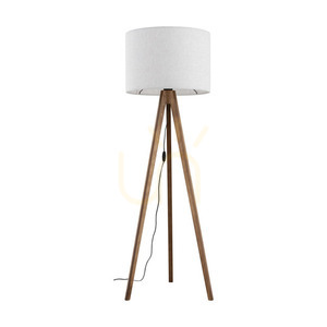 Grand Walnut golvlampa small 0
