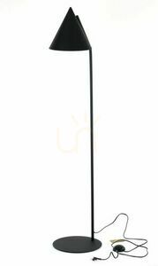 Cono svart golvlampa 1 small 9