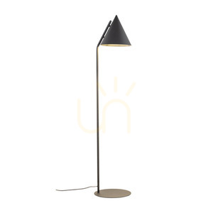 Cono svart golvlampa 1 small 4