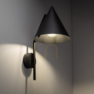 Cono Svart Vägglampa 1 small 2