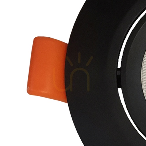 Kontrollera Mantra PANAMA 8763 svart infälld LED-downlight 6W CCT