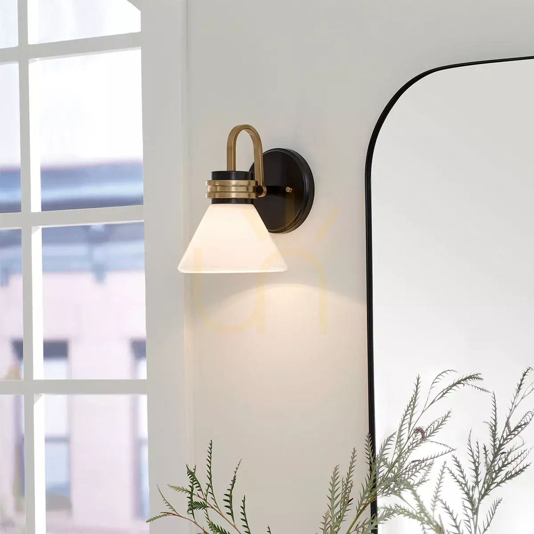 Utsikt Farum vägglampa - 1 ljuskälla - Svart, Champagne Elstead Farum vägglampa - 1 ljuskälla - Svart, Champagne Elstead