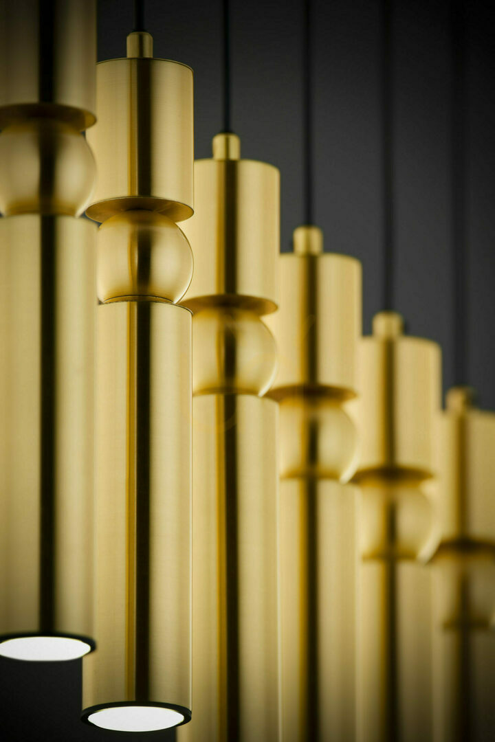 Display ALAS Pendellampa Guld 6xG10/14W ALAS Pendellampa Guld 6xG10/14W
