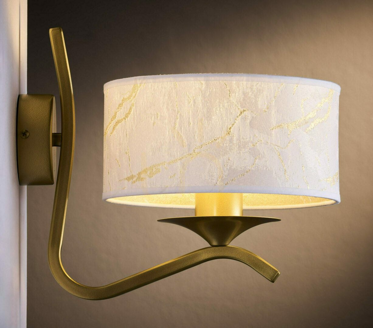 Visa Vägglampa KASZMIR Gold 1xE27/15W Vägglampa KASZMIR Gold 1xE27/15W