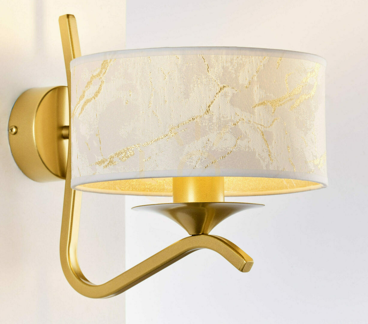 Kontrollera Vägglampa KASZMIR Gold 1xE27/15W Vägglampa KASZMIR Gold 1xE27/15W