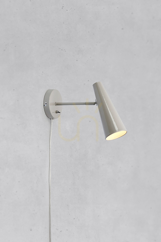 Kontrollera Vägglampa Markslöjd Peak 1L grå stål 108992