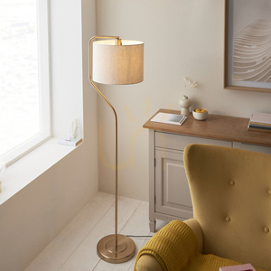Clement mässing Endon stående lampa small 2