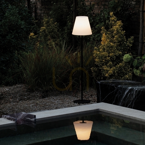 Kontrollera Bordslampa Ideallux ARCADIA 365756 vit Ø28 cm IP44