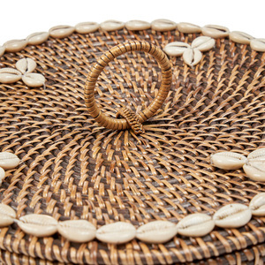 BAZAR BIZAR rottingkorg med fack naturbrun 30 × 30 × 9,5 cm small 12