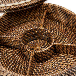 BAZAR BIZAR rottingkorg med fack naturbrun 30 × 30 × 9,5 cm small 2