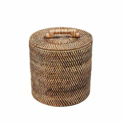 Kontrollera Rottingkorg med lock Bazar Bizar Rattan Bin Low naturbrun Ø25 cm H 34 cm